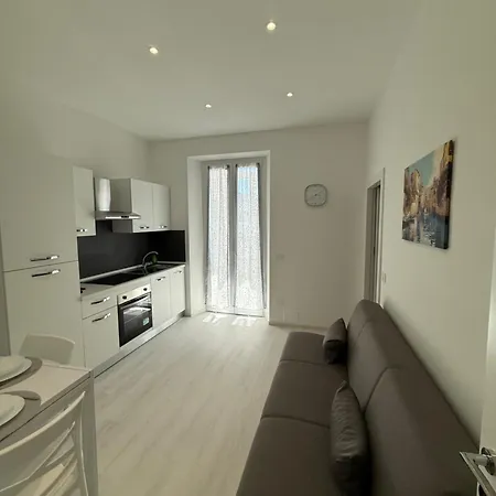 Double Spaces Vado Apartamento *